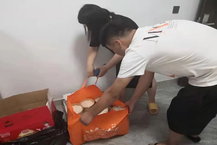 008fb889ecbbff5e9c1ed2228559747c(1)